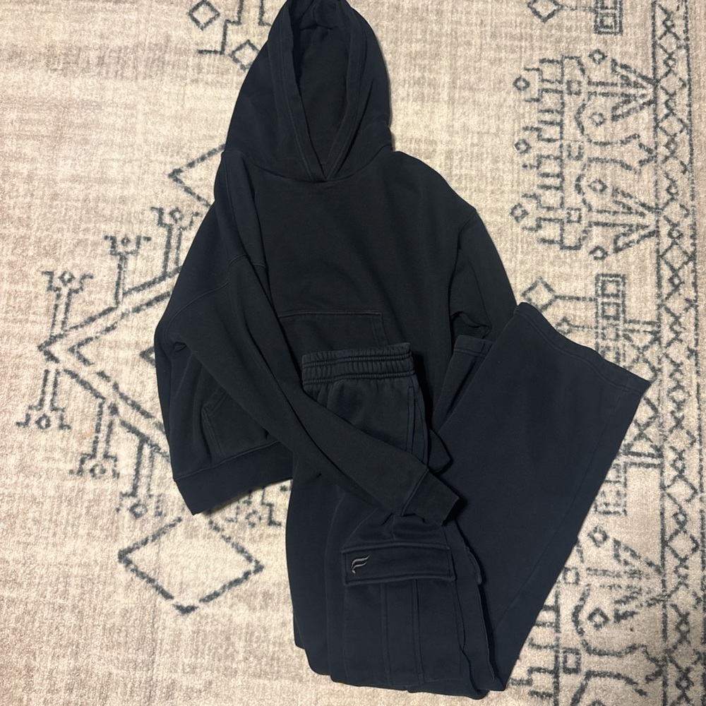 Fabletics Set - image 1